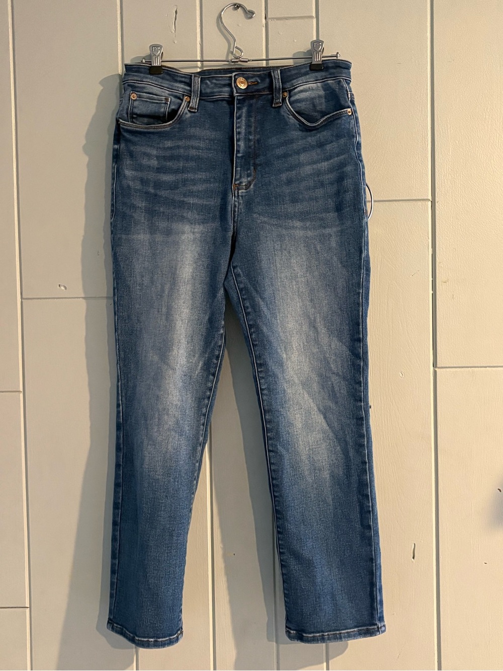 STS Blue Straight-Leg Women's Jeans in Medium Wash